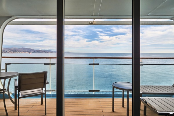 Marella Cruises Marella Discovery Royal Suite ©Pippa Davies 8.jpeg